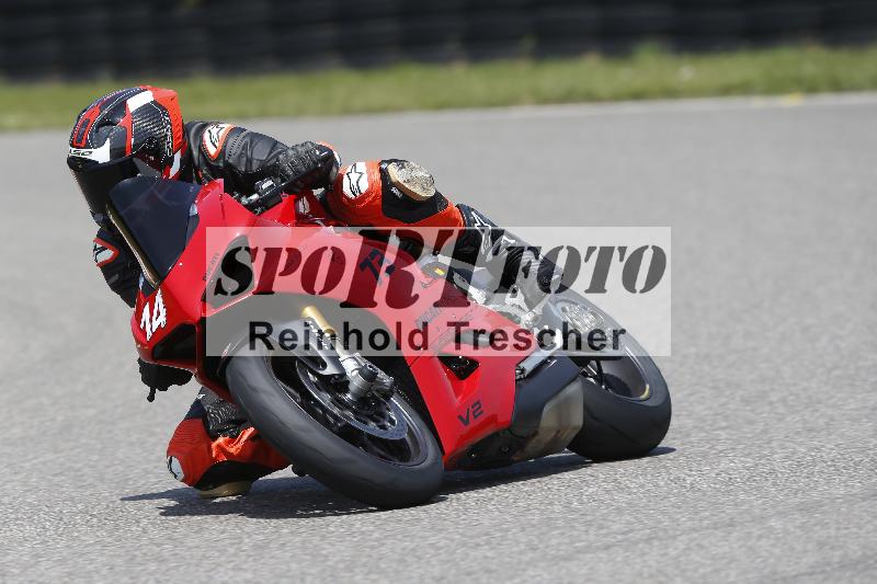 /27 12.06.2025 Ducati Schweiz Trackday Warmup  ADR/gelb-jeaune/14